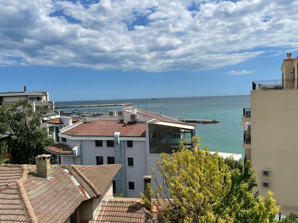 Sea View Apartment Baltsjik Eksteriør bilde